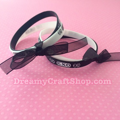 Exo bracelets black/white